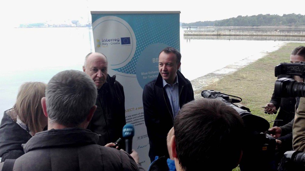 IDA: Krenulo inovativno istraživanje podmorja pulske luke za potrebe pripreme strateškog projekta putničkog terminala